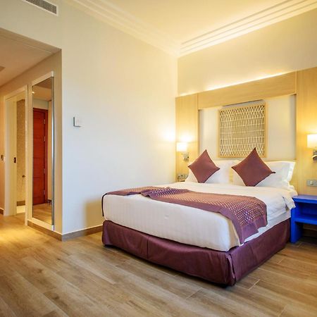 Golden Tulip Le Diplomate Hotel Cotonou Exterior foto